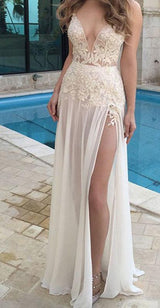 A-Linie/Princess-Linie V-Ausschnitt Bodenlange Chiffon Abendkleider mit Applikationen