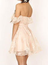 A-Linie/Princess-Linie Schulterfrei Chiffon Ärmellos Kurze/Mini Kleid mit Applikationen Spitze