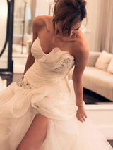 Duchesse-Linie Herzausschnitt Sweep/Pinsel zug Ärmellos Organza Brautkleid mit Perlen verziert