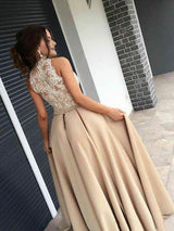 A-Linie/Princess-Linie Stehkragen Satin Ärmellos Sweep/Pinsel zug Abendkleid mit Applikationen