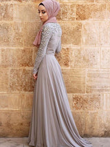 A-Linie/Princess-Linie U-Ausschnitt Tüll Lange Ärmel Sweep/Pinsel zug Islamische Kleid mit Kristalle